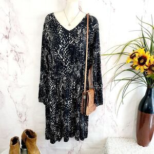 Tart super soft elastic waisted dress with pockets